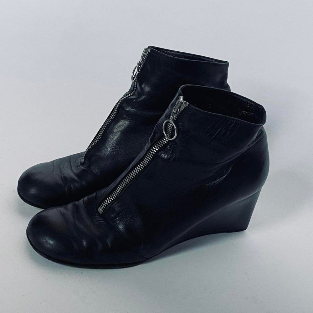 Robert Clergerie Black leather platform wedge boots with zipper